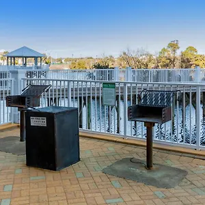 Apartment Laketown Wharf 2029, Panama City Beach